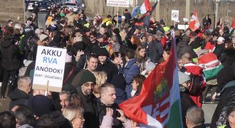 Akkumulátorgyár tüntetés Debrecen 20250201
