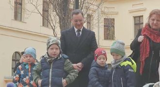 Papp László és az óvodások