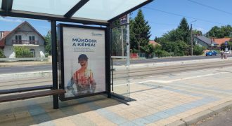 A BorsodChem plakátja Debrecenben