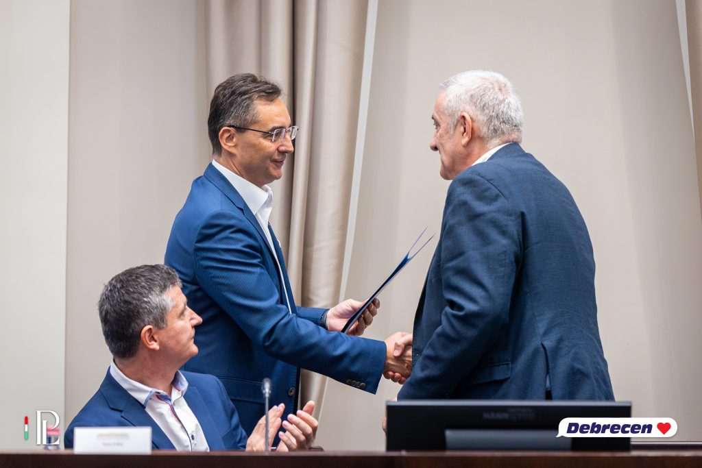 Papp László, Halász János