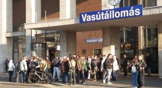 Tüntetés a 106-os vasútvonal bezárása ellen - 2025. október 16.