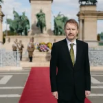 Justin McKenzie Smith, az Egyesült Királyság nagykövete