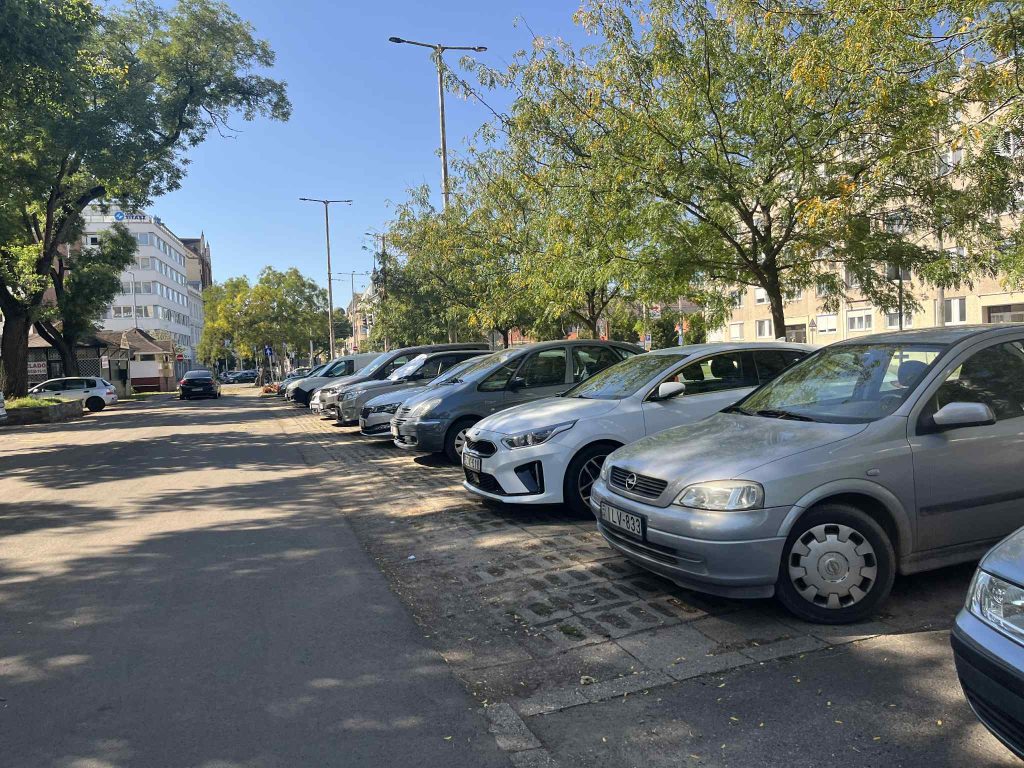 parkolás - közlekedés