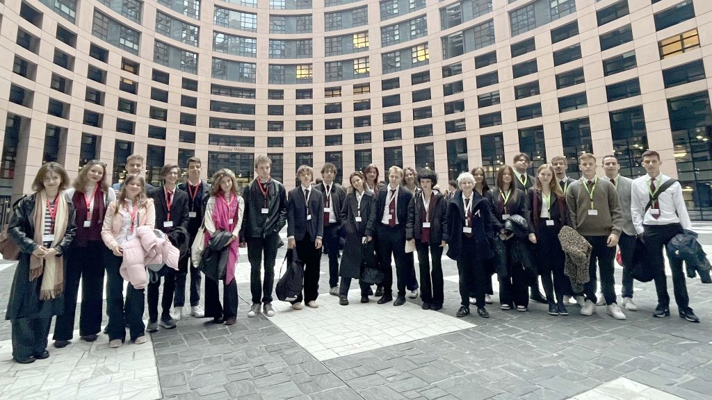 Európai Parlament - Ady Endre Gimnázium