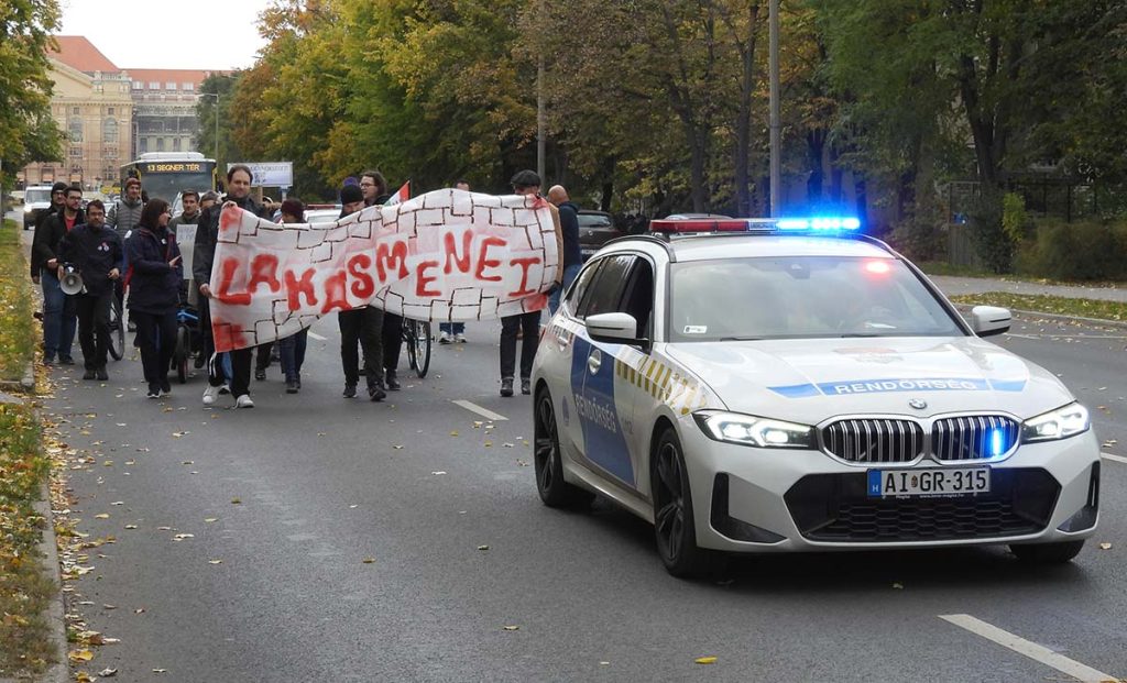 Lakásmenet - Szikra