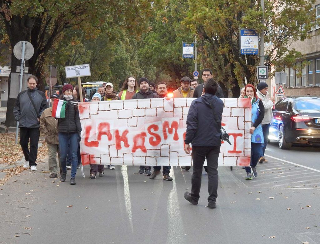 Lakásmenet - Szikra