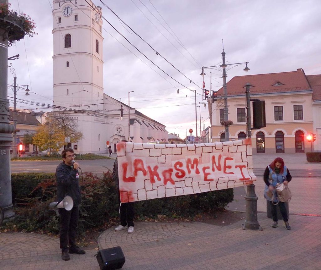 Lakásmenet - Szikra