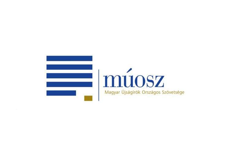 MÚOSZ