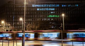 A Greenpeace tiltakozása az Energiaügyi Minisztériumnál