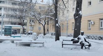 Ady park - tél