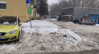 Mozgáskorlátozott parkoló