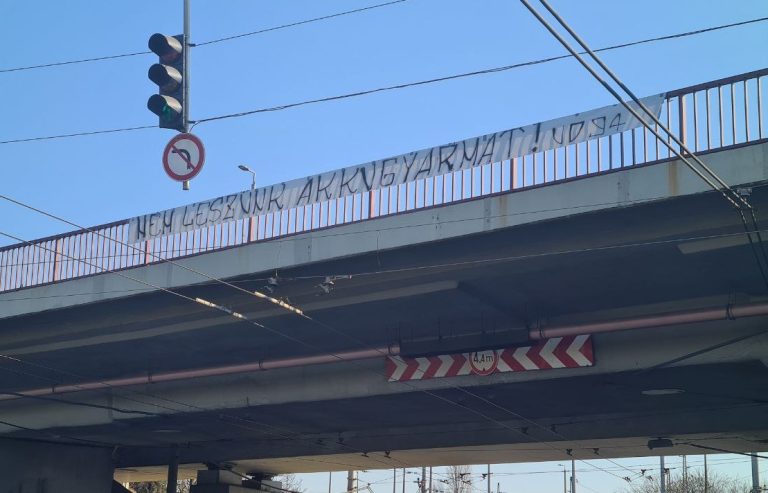 Nem leszünk akkugyarmat