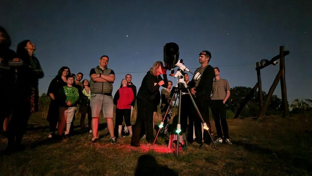 Perseidák és részleges napfogyatkozás megfigyelése Hortobágyról